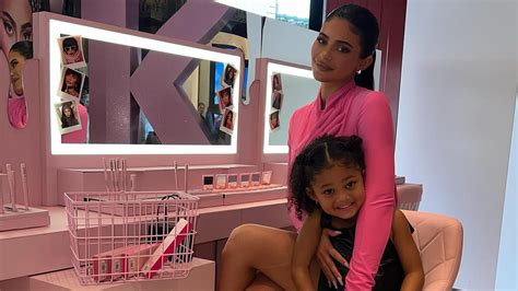 Kylie Jenner shows off 'spoiled' daughte